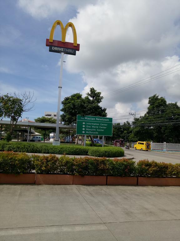 Mactan Newtown Condo ماكتان المظهر الخارجي الصورة